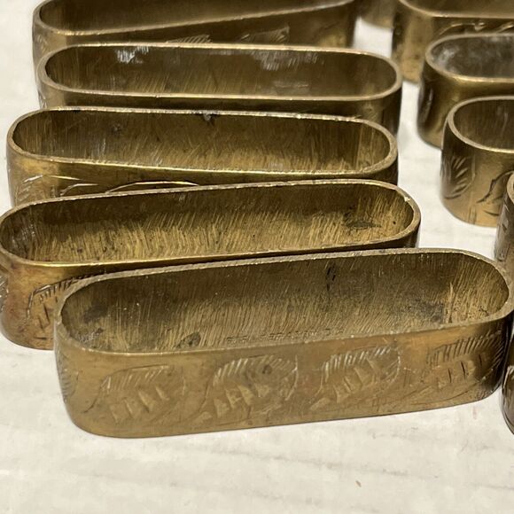 Sarna Brass India Etched Napkin Holders 12 Flat Rings 2.25 inches Hand Made Gold - Picture 2 of 10